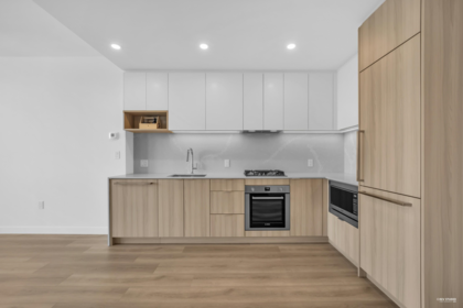 Kitchen Island Photo of 1702 6087 Wilson Avenue, Burnaby, BC