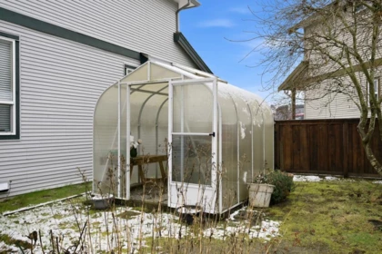 Backyard Photo of 32610 Hood Avenue, Mission, BC