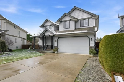 32610 Hood Avenue, Mission, BC, Mission — Single Family Residence for sale