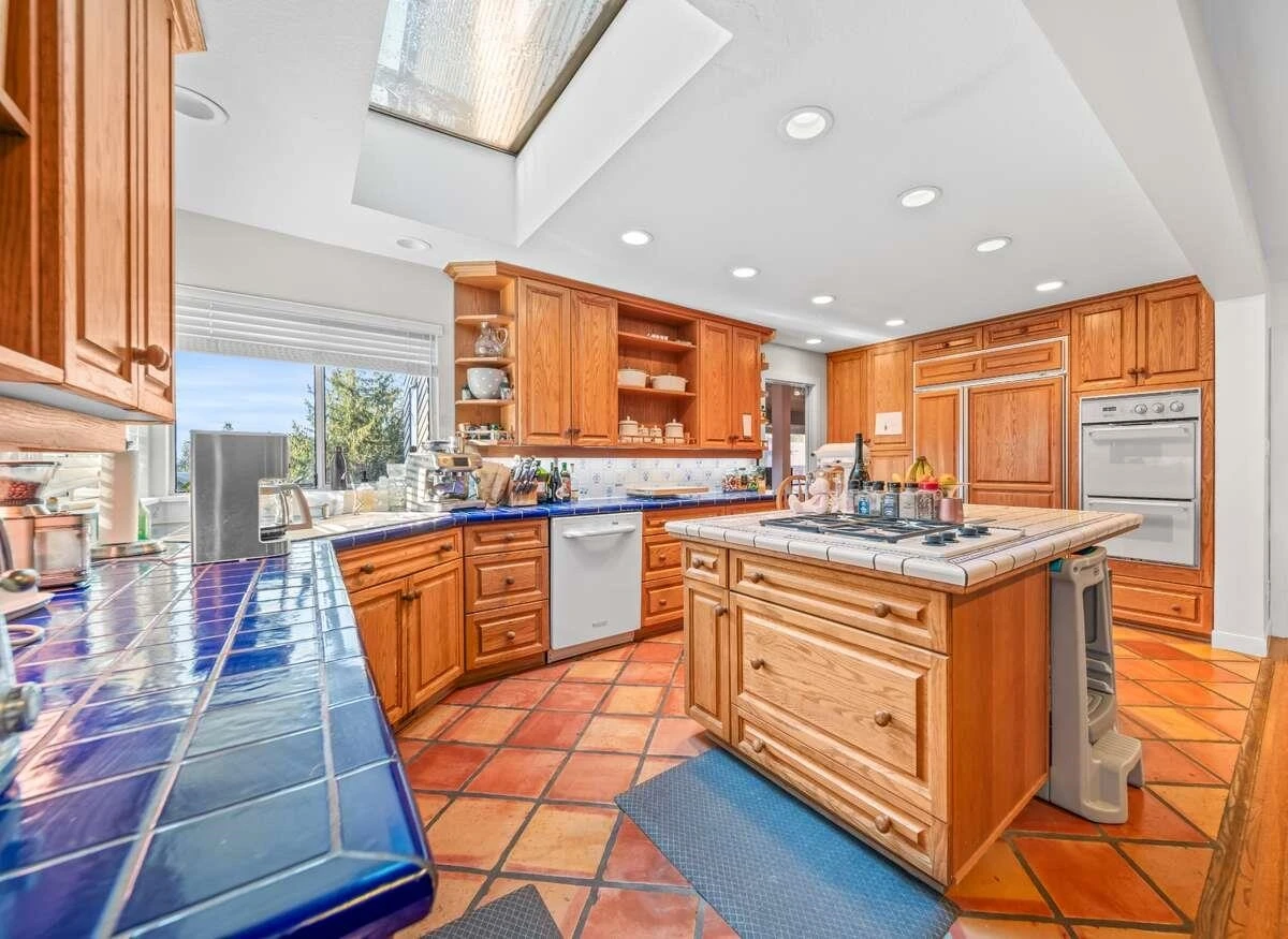 Kitchen Photo of 5600 Grousewoods Place, North Vancouver, BC