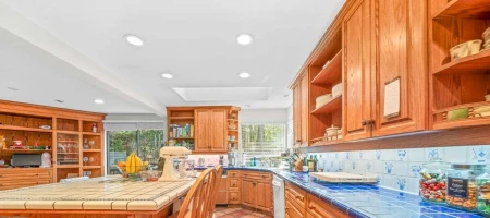 Breakfast Nook Photo of 5600 Grousewoods Place, North Vancouver, BC