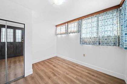 Hallway Photo of 5600 Grousewoods Place, North Vancouver, BC