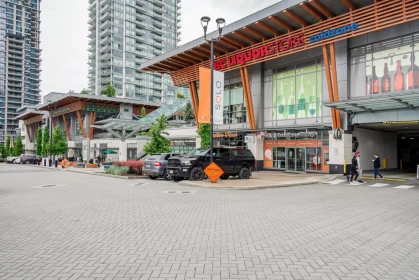 Swimming Pool Photo of 506 2288 Alpha Avenue, Burnaby, BC