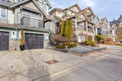 119 Forest Park Way, Port Moody, BC, Port Moody — Half Duplex for sale