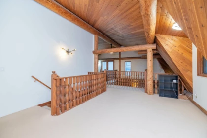 Basement Recreation Room Photo of 46492 Valleyview Road, Chilliwack, BC