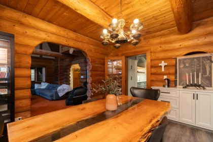 Breakfast Nook Photo of 46492 Valleyview Road, Chilliwack, BC
