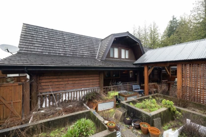 Community Amenities Photo (Clubhouse) of 46492 Valleyview Road, Chilliwack, BC