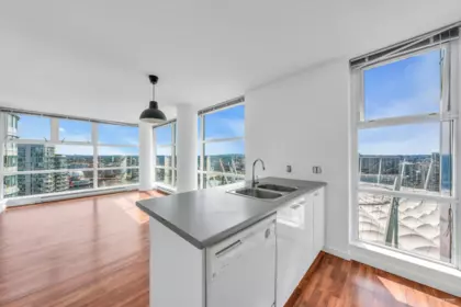 3201 111 W Georgia Street, Vancouver, BC, Vancouver — Apartment/Condo for sale