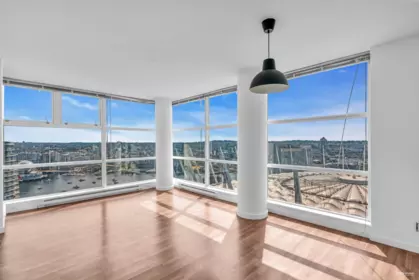3201 111 W Georgia Street, Vancouver, BC, Vancouver — Apartment/Condo for sale