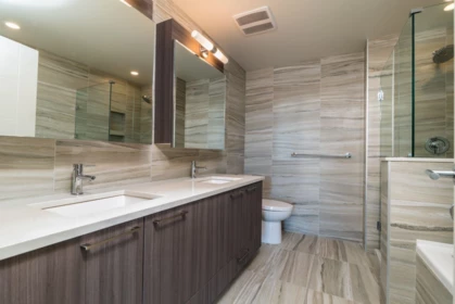 Primary Bathroom Photo of 613 10788 No. 5 Road, Richmond, BC