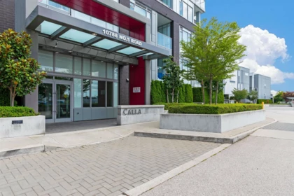 Swimming Pool Photo of 613 10788 No. 5 Road, Richmond, BC