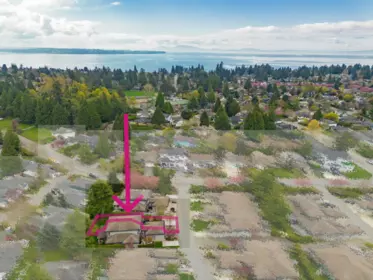 Community Amenities Photo (Clubhouse) of 1 14251 18a Avenue, Surrey, BC