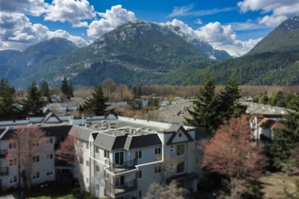 C307 40140 Willow Crescent, Squamish, BC, Squamish — Apartment/Condo for sale