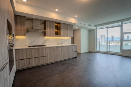2509 13768 100 Avenue, Surrey, BC, Surrey — Apartment/Condo for sale