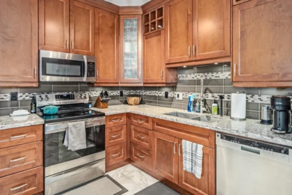 Guest Bathroom Photo of 112 5677 208 Street, Langley, BC