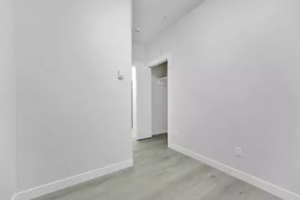 Hallway Photo of 104 33886 Pine Street, Abbotsford, BC
