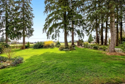 Basement Recreation Room Photo of 17515 Ford Road Detour, Pitt Meadows, BC