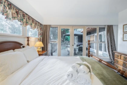 Primary Bedroom Photo of 1372 Ottawa Avenue, West Vancouver, BC