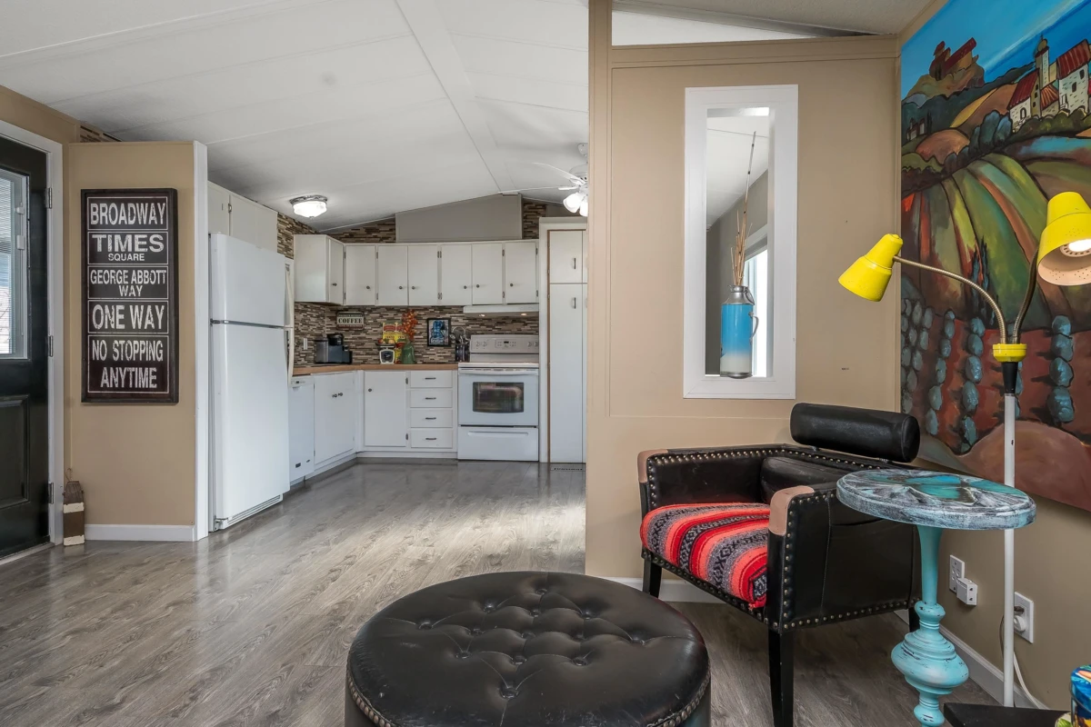 Family Room Photo of 33 2315 198 Street, Langley, BC