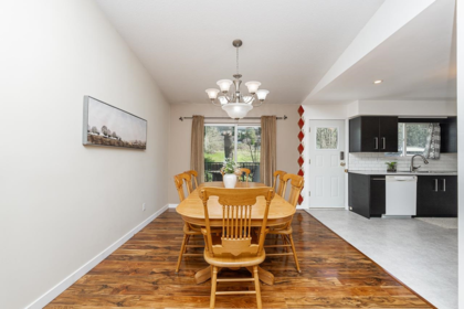 Breakfast Nook Photo of 11162 Prospect Drive, Delta, BC