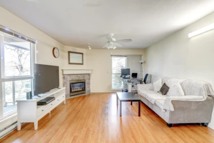 Breakfast Nook Photo of 210 14980 101a Avenue, Surrey, BC