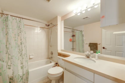 Loft / Bonus Room Photo of 210 14980 101a Avenue, Surrey, BC