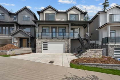 13576 Birdtail Drive, Maple Ridge, BC, North Maple Ridge — 6 bed single family residence for sale