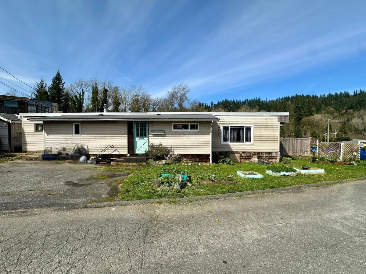 Family Room Photo of 109 9950 Wilson Street, Mission, BC