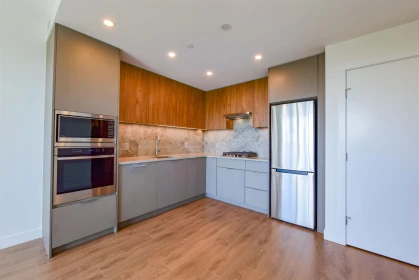 Kitchen Island Photo of 905 13359 Old Yale Road, Surrey, BC