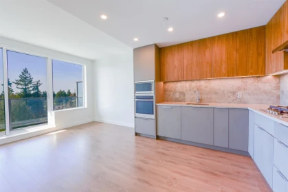Kitchen Photo of 905 13359 Old Yale Road, Surrey, BC