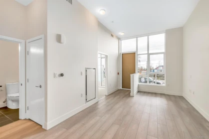 Primary Bathroom Photo of 3559 E Kent Avenue North, Vancouver, BC