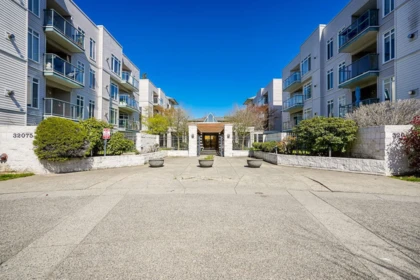 Swimming Pool Photo of 208 32075 George Ferguson Way, Abbotsford, BC