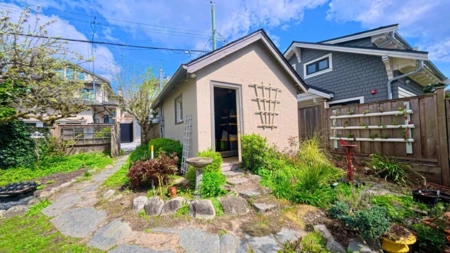 Garden / Landscaping Photo of 3425 W 33rd Avenue, Vancouver, BC