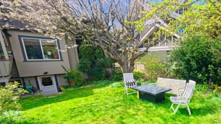 Hot Tub / Spa Photo of 3425 W 33rd Avenue, Vancouver, BC