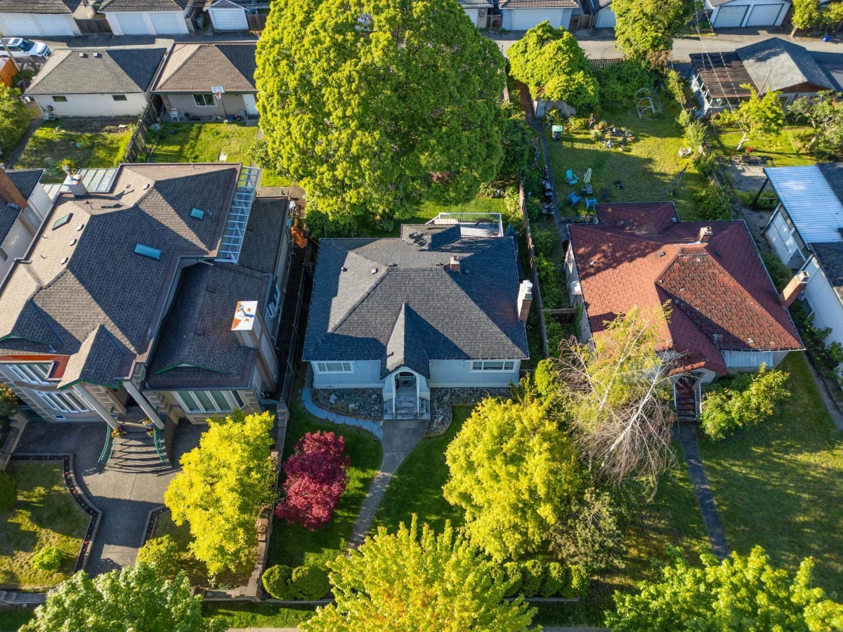 Exterior Rear Photo of 275 W King Edward Avenue, Vancouver, BC