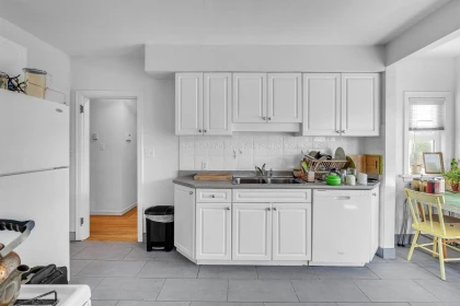 Breakfast Nook Photo of 275 W King Edward Avenue, Vancouver, BC