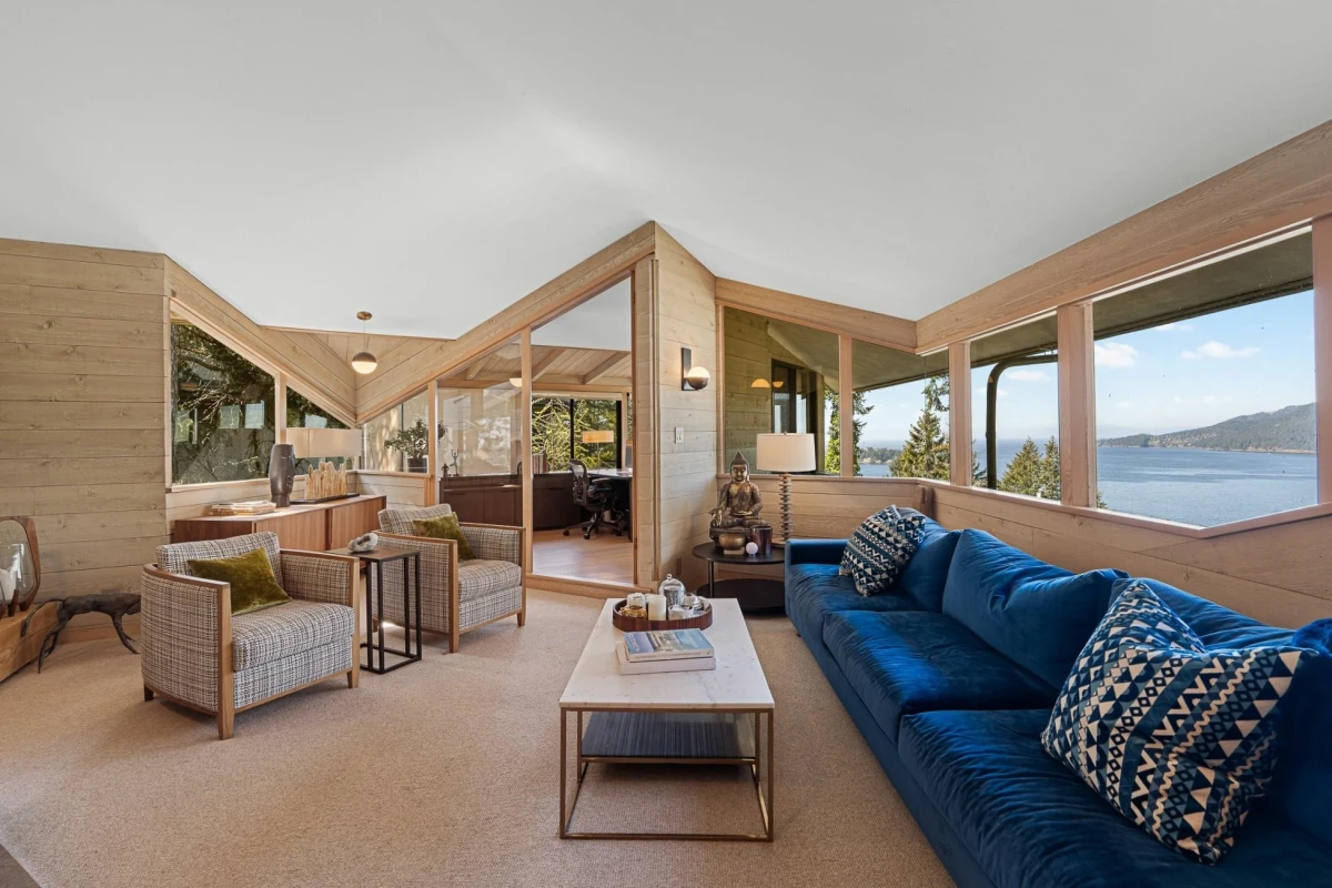 Family Room Photo of 6011 Eagleridge Drive, West Vancouver, BC