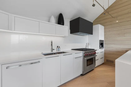 Laundry Room Photo of 6011 Eagleridge Drive, West Vancouver, BC