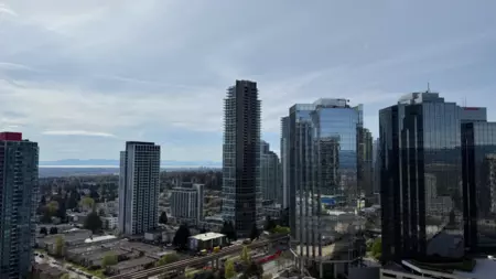 Backyard Photo of 2500 6521 Bonsor Avenue, Burnaby, BC