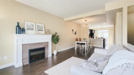 Kitchen Photo of 4 7059 210 Street, Langley, BC