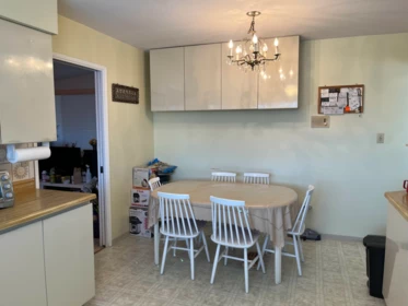 Kitchen Island Photo of 3351 Bentinck Place, Richmond, BC