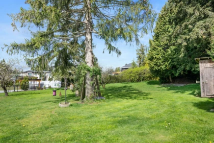 Front Yard Photo of 5715 132 Street, Surrey, BC