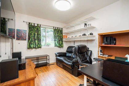 Hallway Photo of 320 Seaforth Crescent, Coquitlam, BC