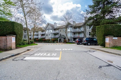 201 15110 108 Avenue, Surrey, BC, Surrey — Apartment/Condo for sale