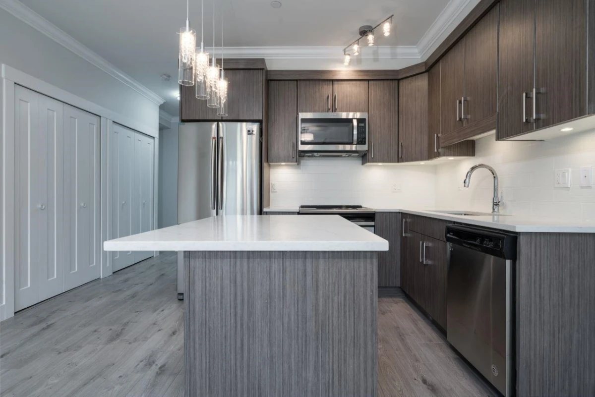 Dining Area Photo of 408 13799 101 Avenue, Surrey, BC