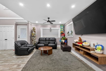 Kitchen Island Photo of 13812 65a Avenue, Surrey, BC
