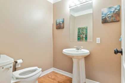 Guest Bathroom Photo of 8551 Bannister Drive, Mission, BC