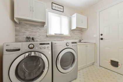 Powder Room Photo of 8551 Bannister Drive, Mission, BC