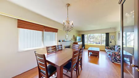 Kitchen Island Photo of 3752 Beatrice Street, Vancouver, BC