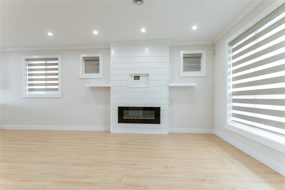 Family Room Photo of 101 954 Edgar Avenue, Coquitlam, BC